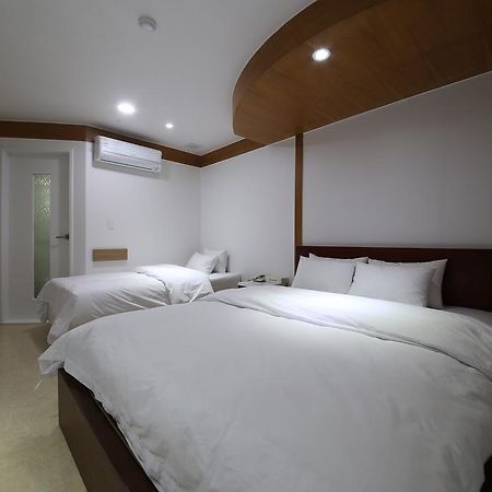 Abata Business Hotel Goyang Bagian luar foto