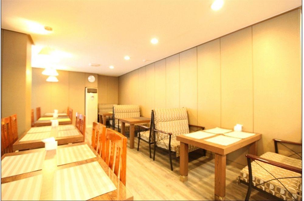 Abata Business Hotel Goyang Bagian luar foto