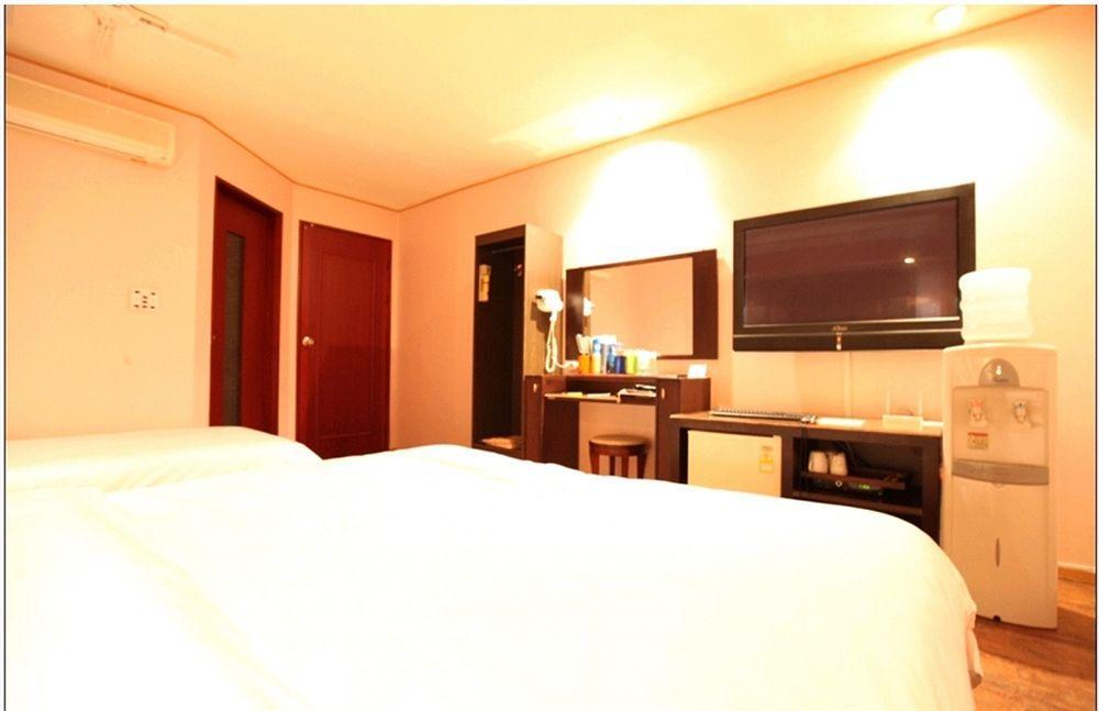 Abata Business Hotel Goyang Bagian luar foto