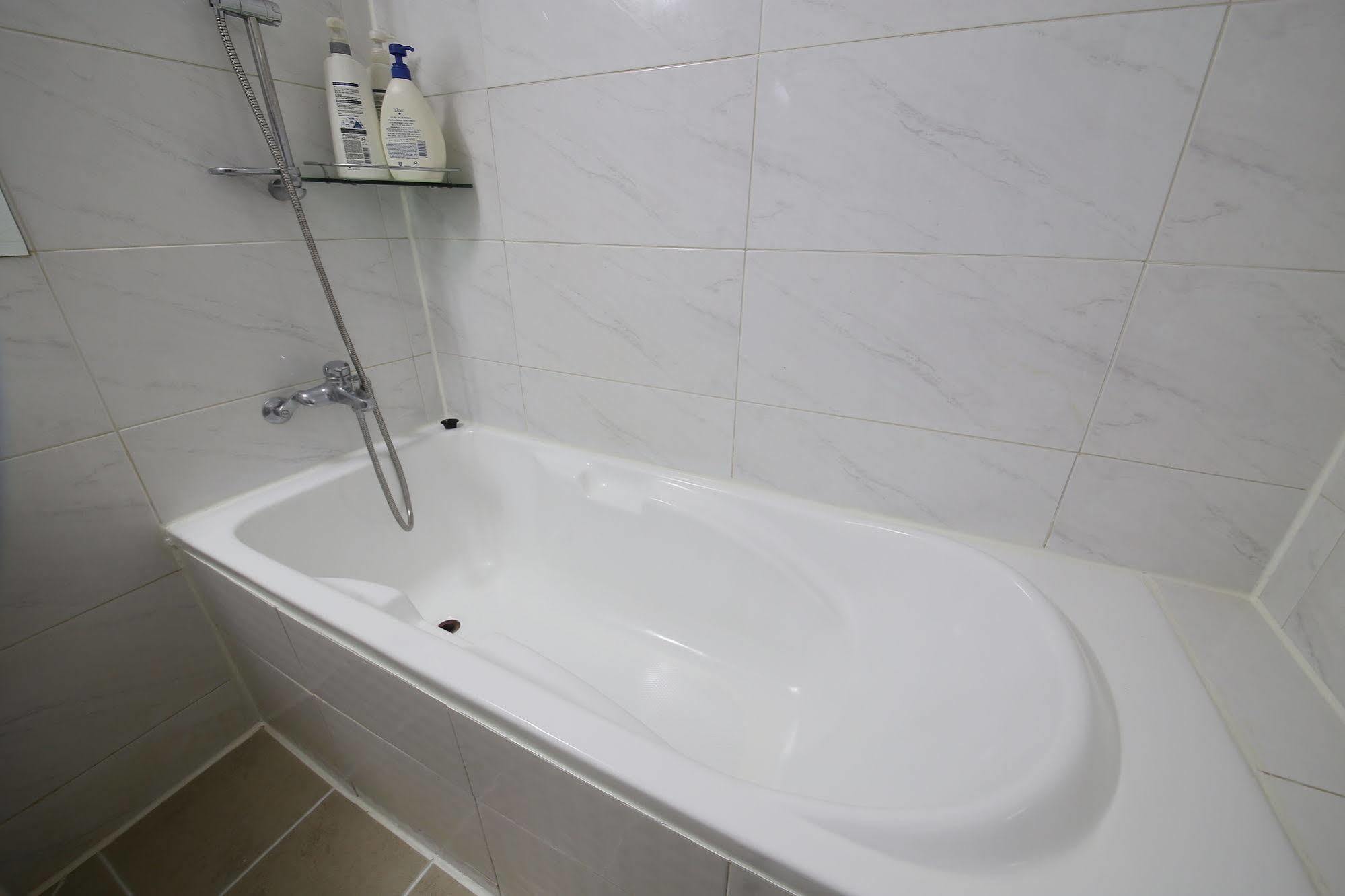 Abata Business Hotel Goyang Bagian luar foto